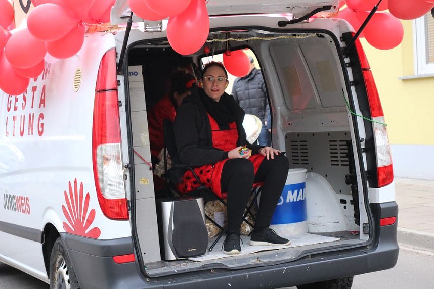 Narrenkappen flogen durch die Luft