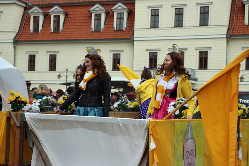 Rosenmontagsumzug nass gemacht