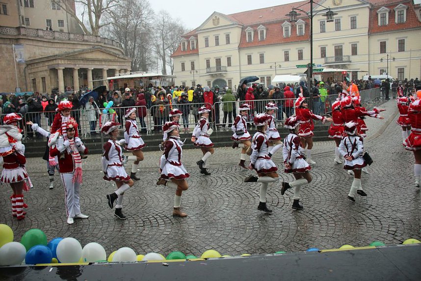 Rosenmontagsumzug nass gemacht