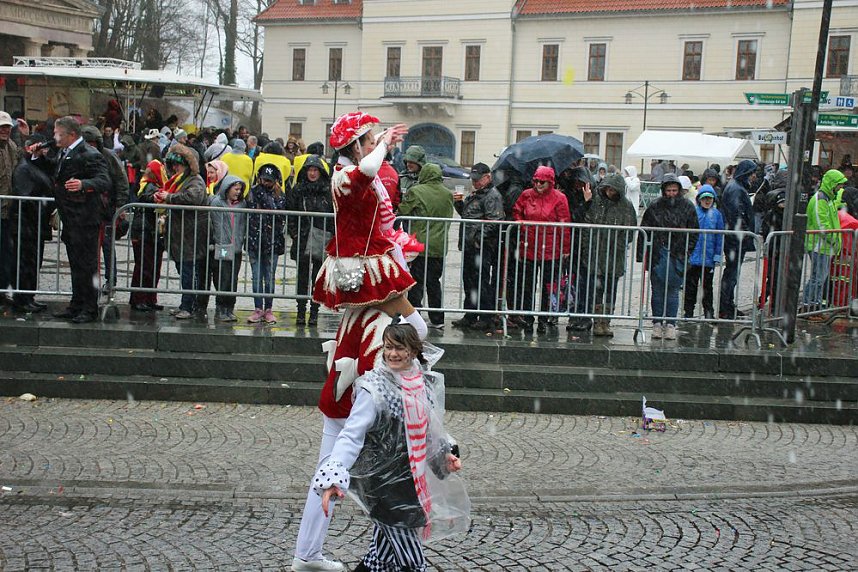 Rosenmontagsumzug nass gemacht