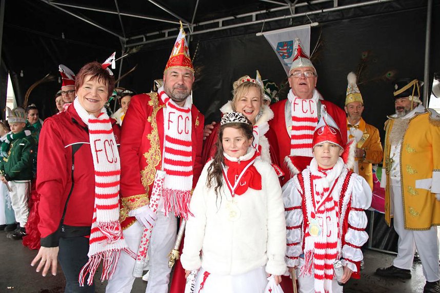 Rosenmontagsumzug nass gemacht