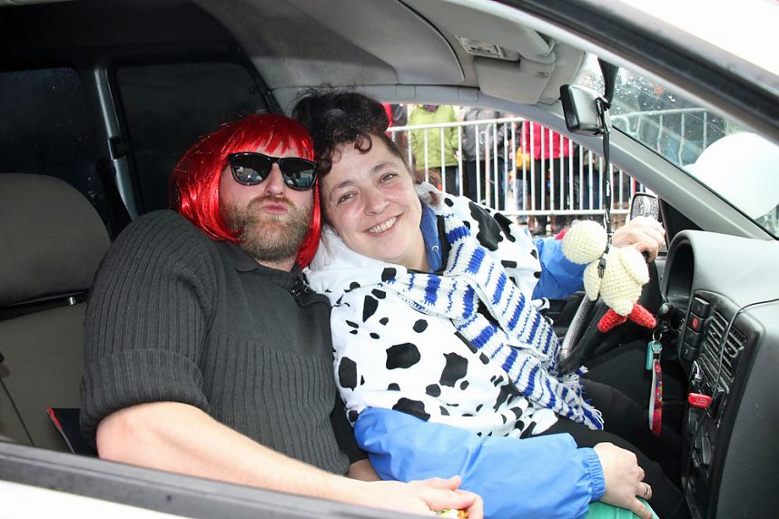 Rosenmontagsumzug nass gemacht