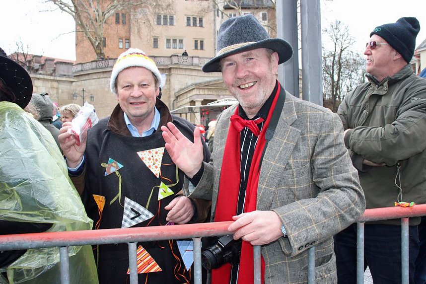 Rosenmontagsumzug nass gemacht