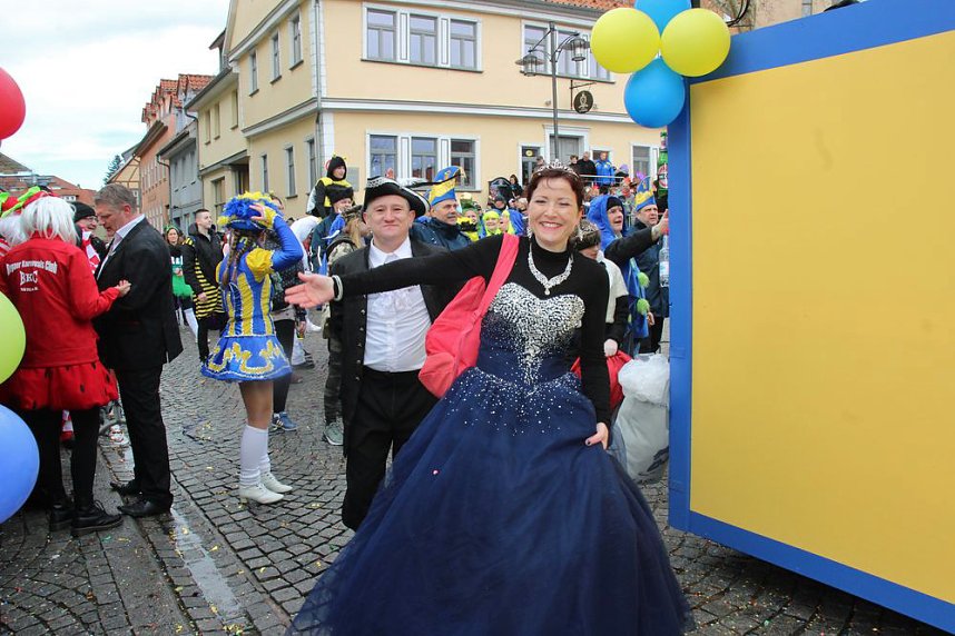 Rosenmontagsumzug nass gemacht
