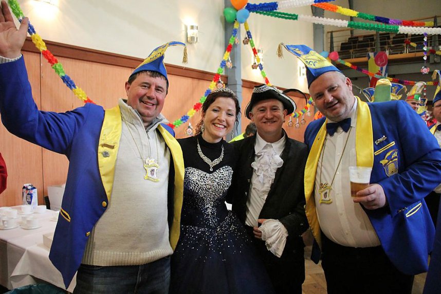 Rosenmontagsumzug nass gemacht