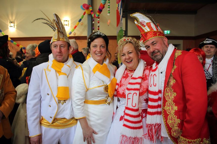 Rosenmontagsumzug nass gemacht