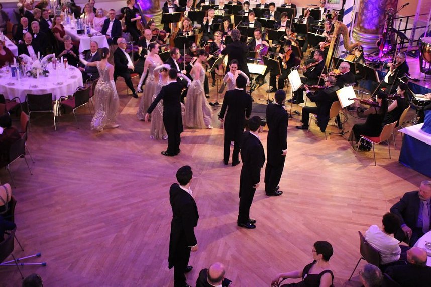 Venezianischer Maskenball