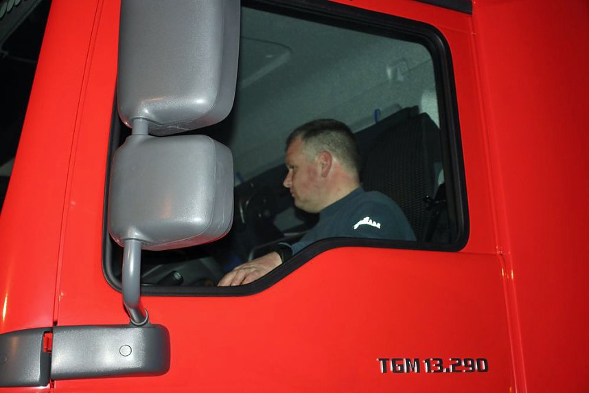 Freiwillige Feuerwehr pr&auml;sentierte HLF20