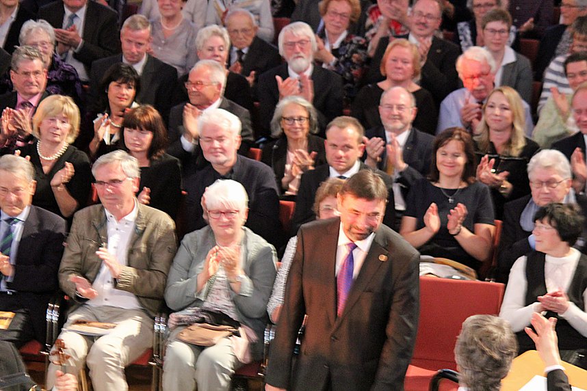 Zum Ehrenmitglied ernannt