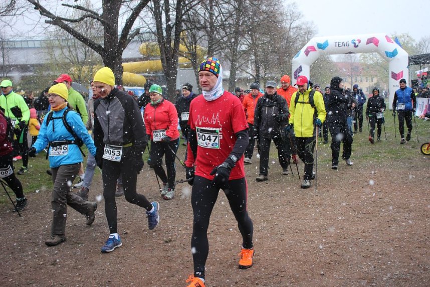 Schnee und K&auml;lte beim Kyffh&auml;usder Berglauf