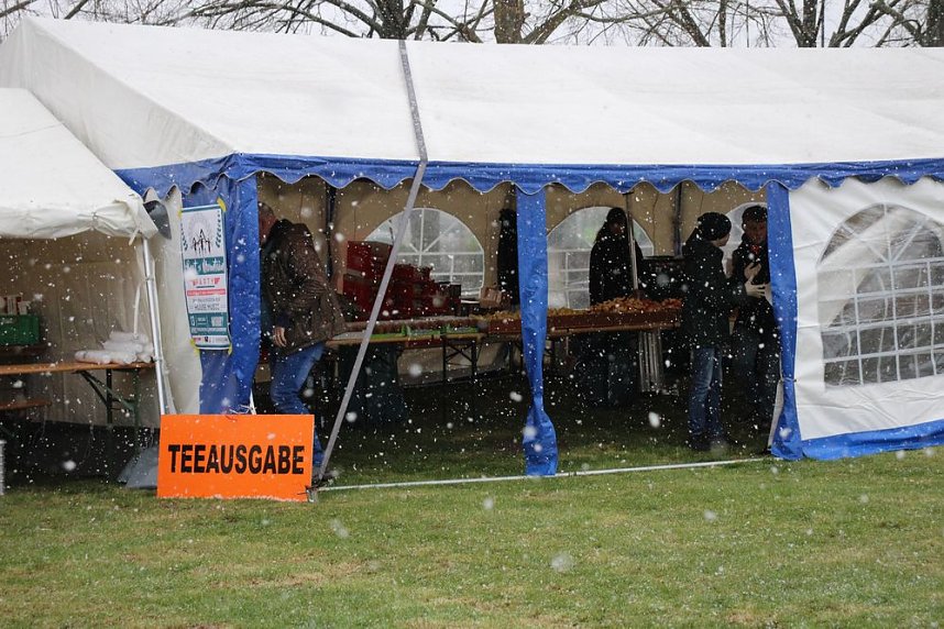 Schnee und K&auml;lte beim Kyffh&auml;usder Berglauf