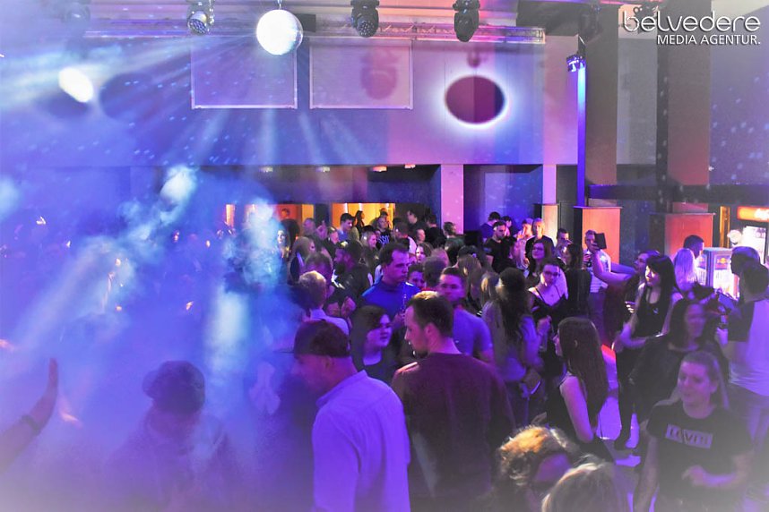 Party im Jugendclubhaus in Nordhausen - der Samstag