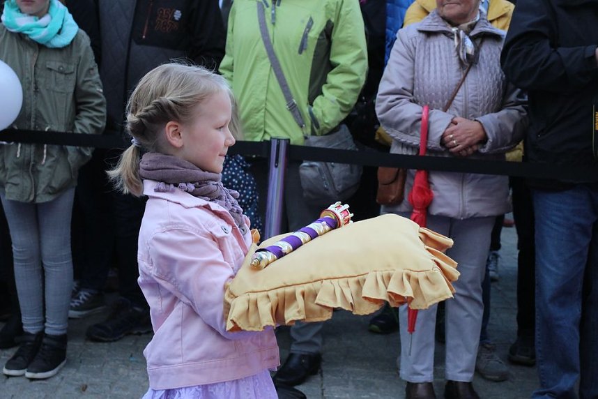 27. Fliederfest er&ouml;ffnet - Verabschiedung Fliederk&ouml;nigin