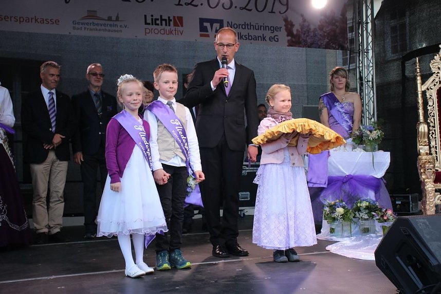 27. Fliederfest er&ouml;ffnet - Verabschiedung Fliederk&ouml;nigin