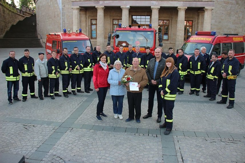 Zum Geburtstag Kamerad geehrt
