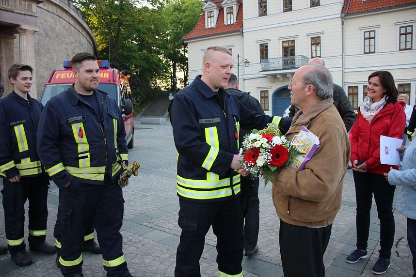 Zum Geburtstag Kamerad geehrt