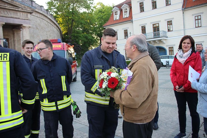 Zum Geburtstag Kamerad geehrt