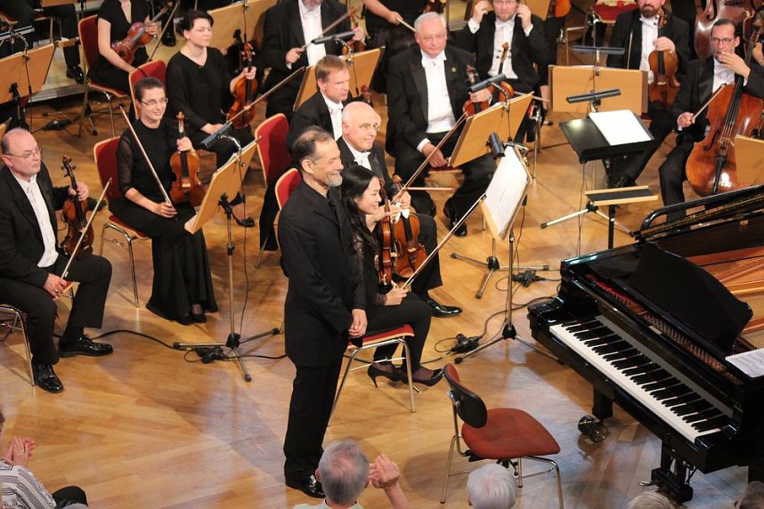 Grandiose Er&ouml;ffnung der Liszt-Biennale