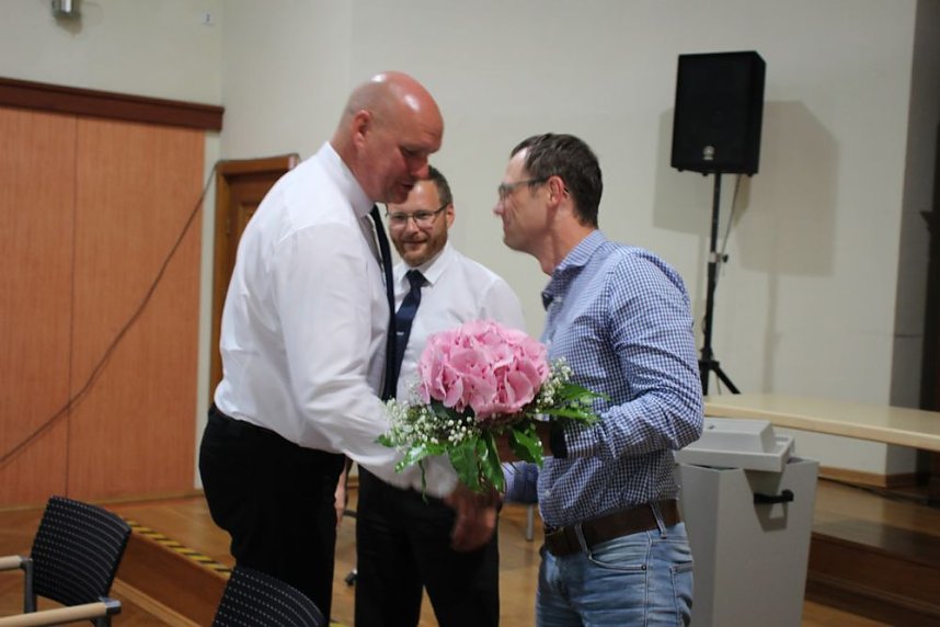 Positionen besetzt - Frauen "Mangelware"