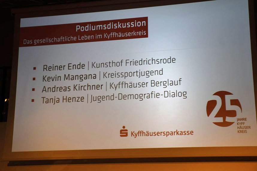 Lockere Gespr&auml;chsrunden zum Jubil&auml;um