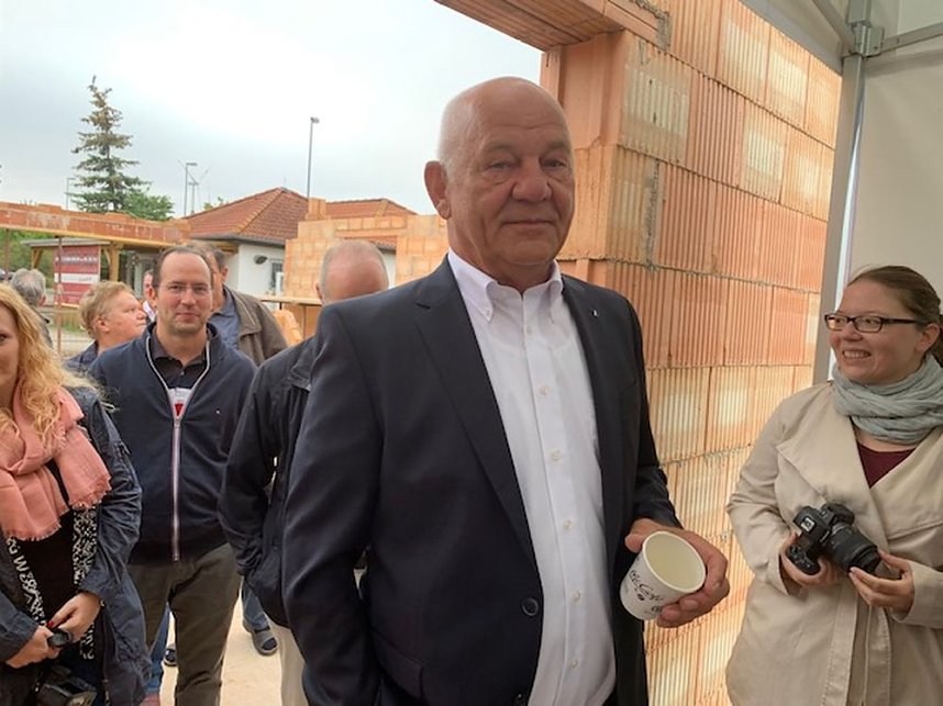 Baustelle der Rettungswache besucht