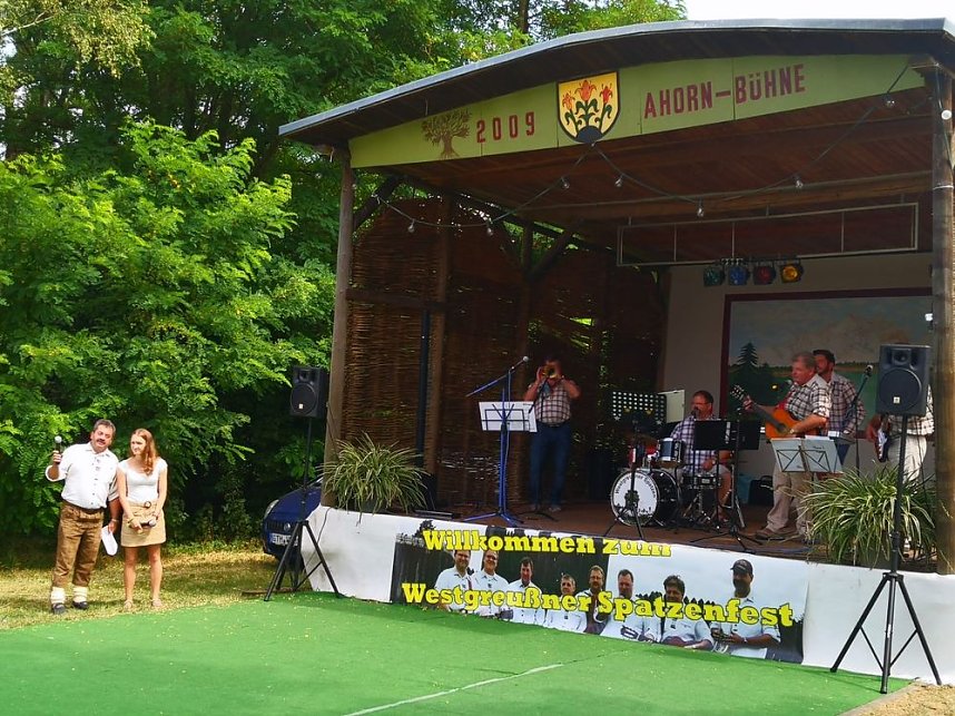 10 Jahre Ahorn-B&uuml;hne in Westgreu&szlig;en gefeiert