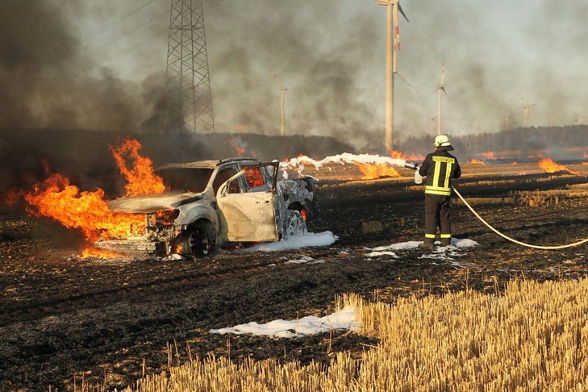 Feldbrand bei Gro&szlig;berndten