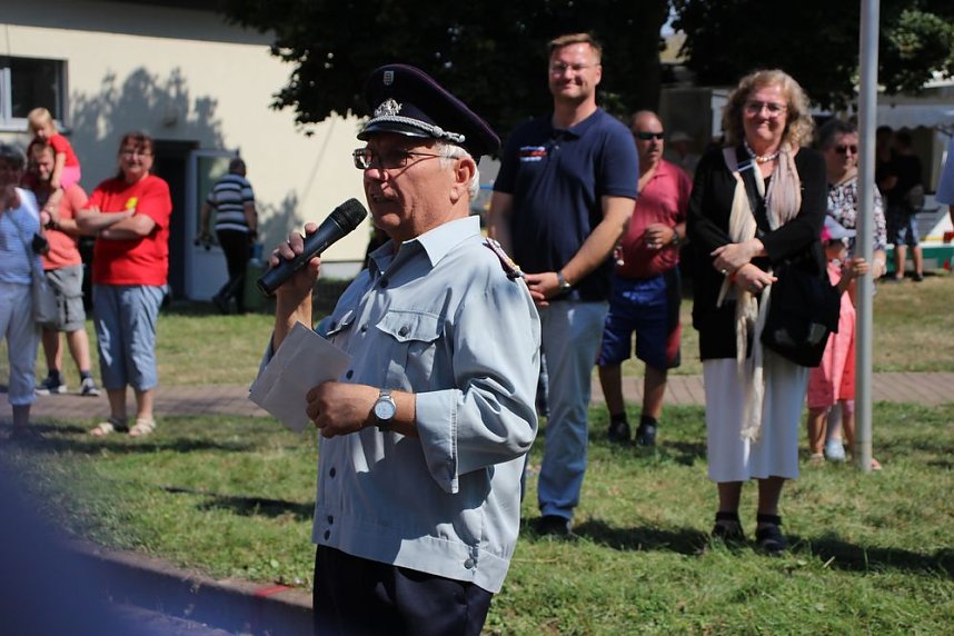 Feuerwehrfest mit Kindersachenbasar