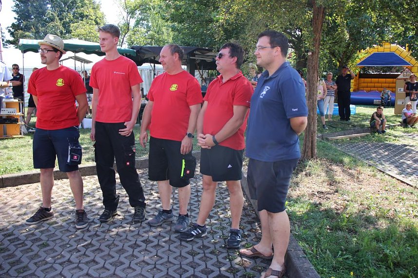 Feuerwehrfest mit Kindersachenbasar