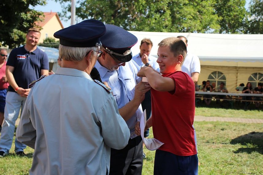 Feuerwehrfest mit Kindersachenbasar