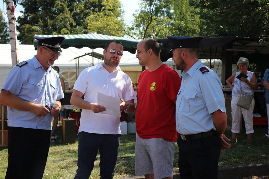 Feuerwehrfest mit Kindersachenbasar