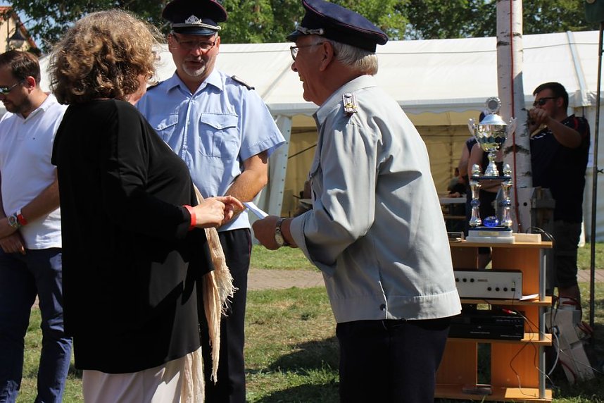 Feuerwehrfest mit Kindersachenbasar