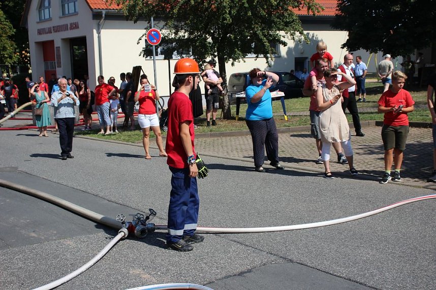 Feuerwehrfest mit Kindersachenbasar