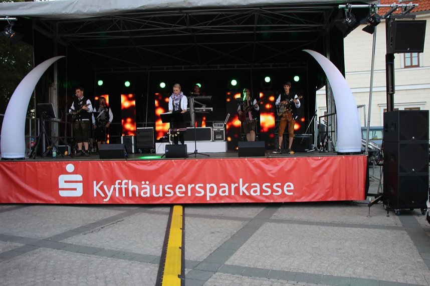 Erfolgreich ins Weinfest gestartet