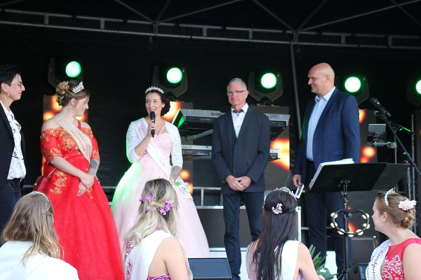 Erfolgreich ins Weinfest gestartet