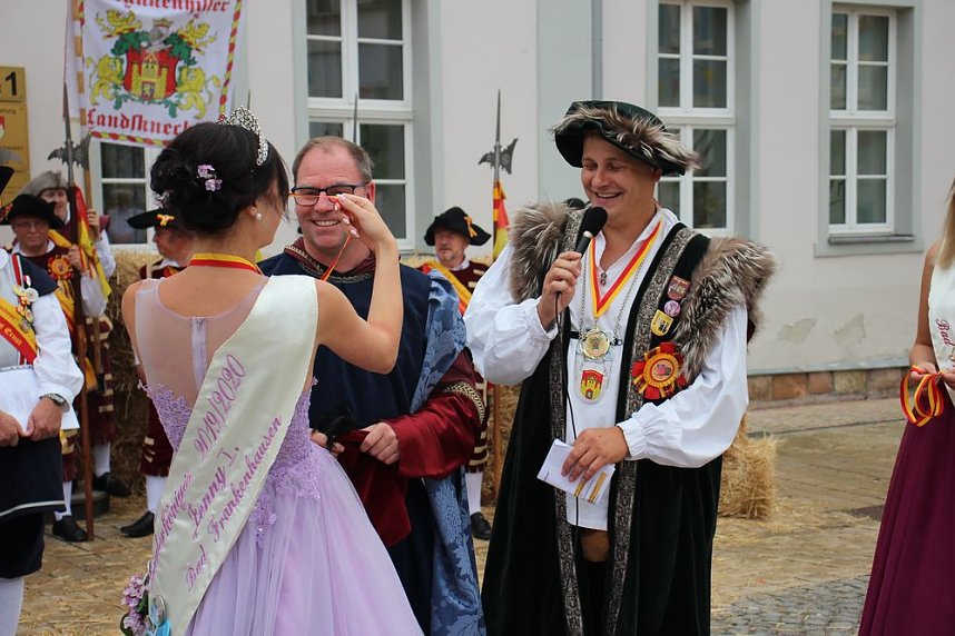 Hausm&auml;nner zogen durch die Kurstadt