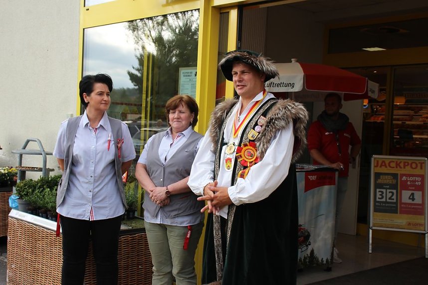 Hausm&auml;nner zogen durch die Kurstadt