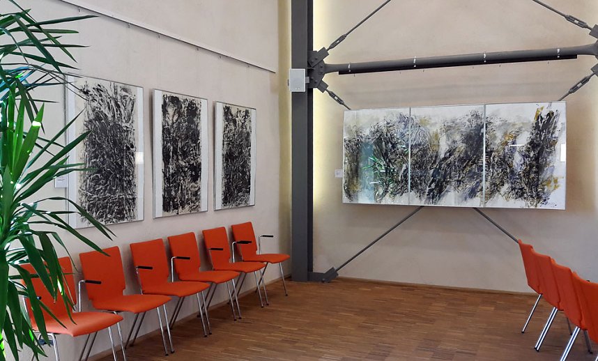 Bilder von Heinz Scharr im B&uuml;rgerzentrum Cruciskirche