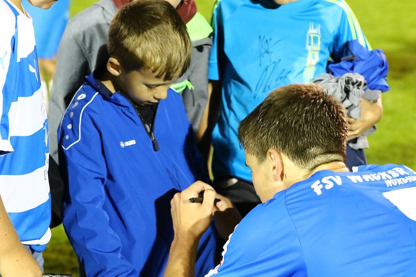 1:0 Wacker besiegt RWE