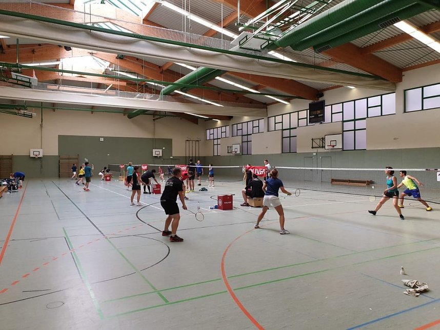 2. Badminton Mannschaftsturnier