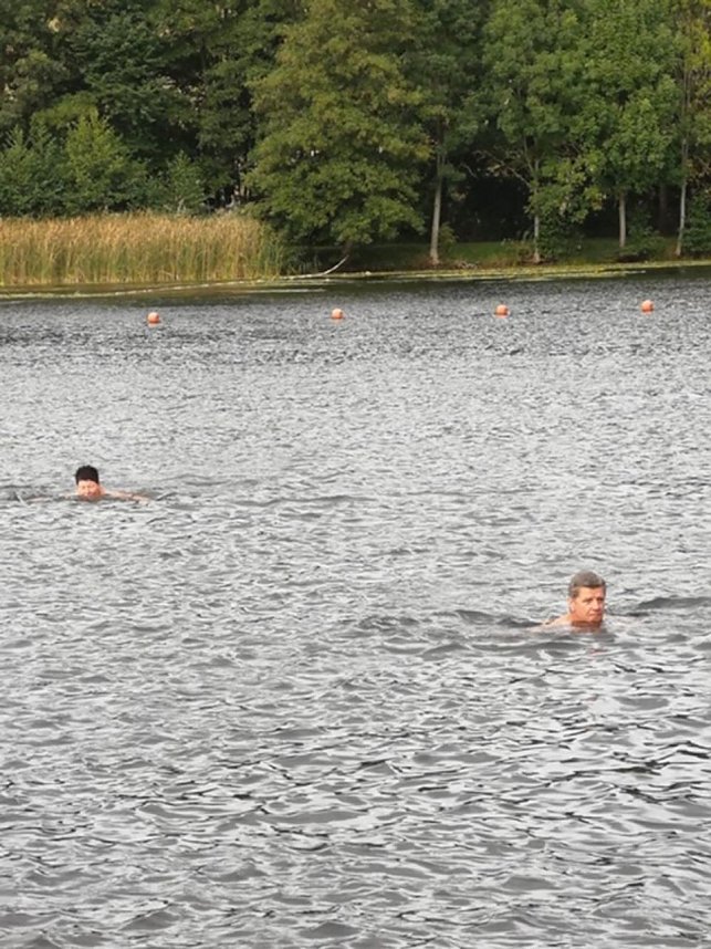 Letztes Abbaden am Bebraer Teich