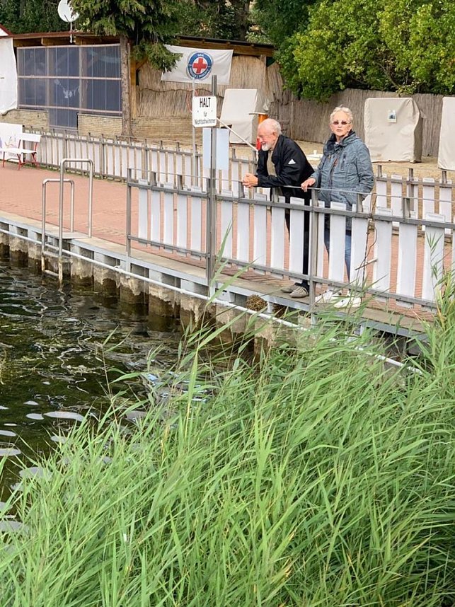 Letztes Abbaden am Bebraer Teich
