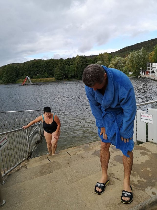 Letztes Abbaden am Bebraer Teich