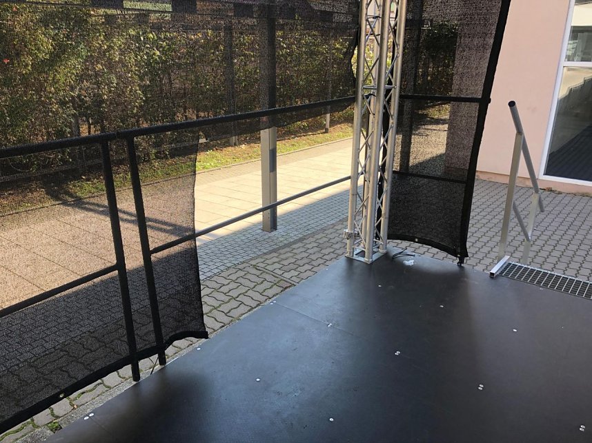 Plane besch&auml;digt