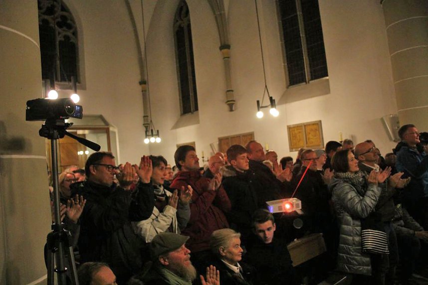 Friedensgebet mit Friedensmarsch