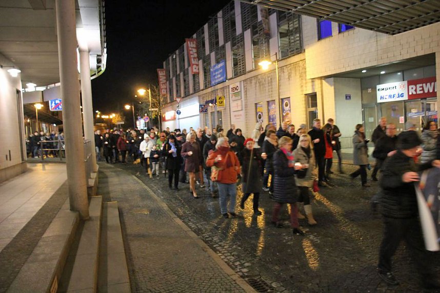 Friedensgebet mit Friedensmarsch