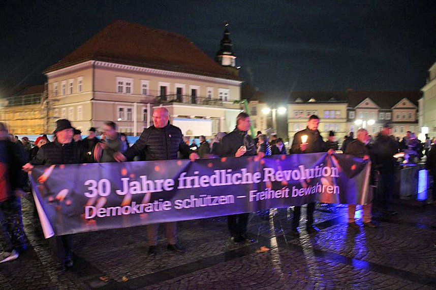 Friedensgebet mit Friedensmarsch