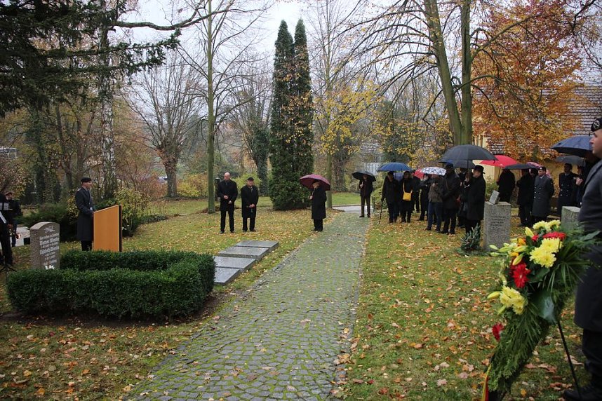 Am Volkstrauertag in Sondershausen gedacht