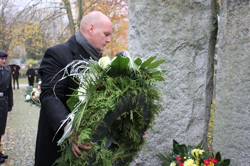 Am Volkstrauertag in Sondershausen gedacht