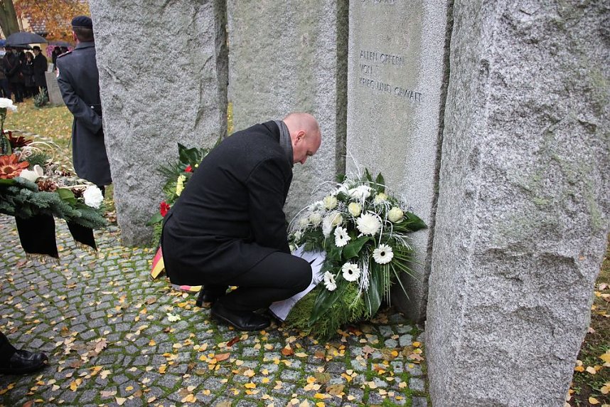 Am Volkstrauertag in Sondershausen gedacht